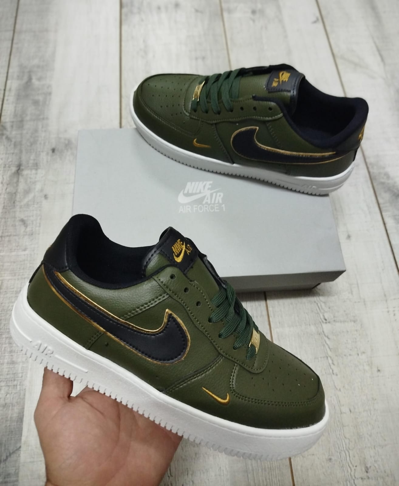 Nike Air Force 1