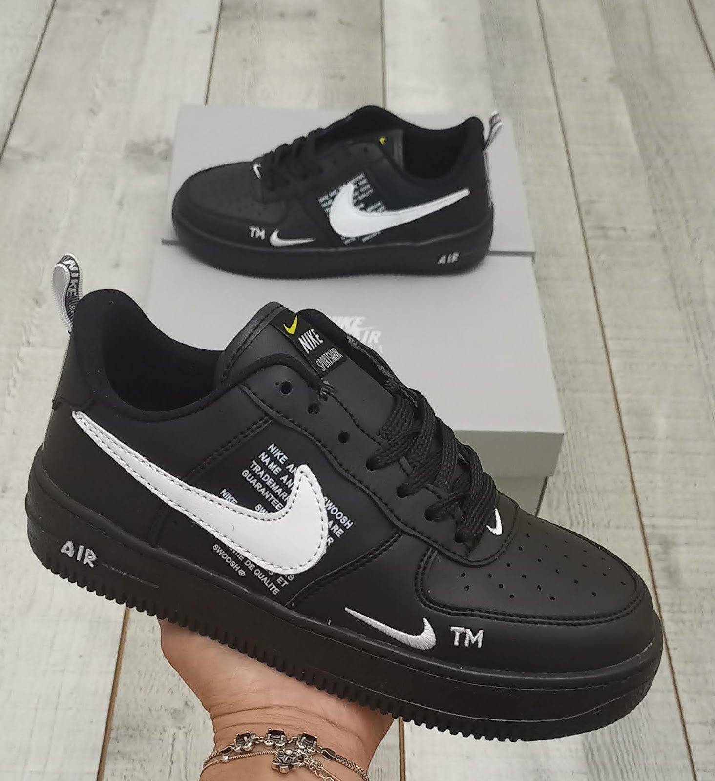 Nike Air Force 1